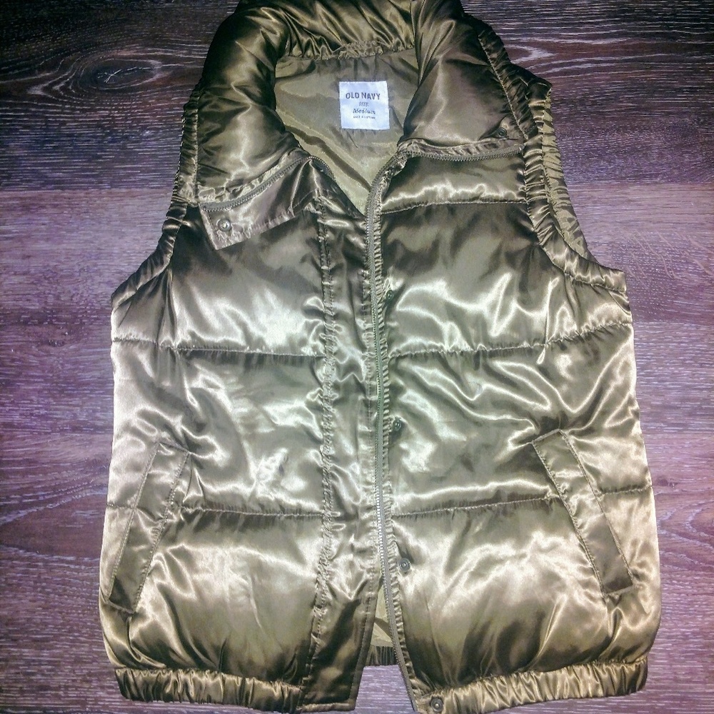 Old Navy Puffer Vest ~ sz M